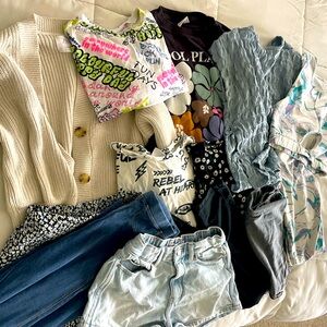 Lot of Zara Girls clothes size 11-12. In used good condition.